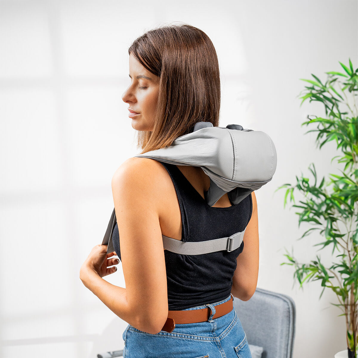 Innovagoods Oplaadbaar Massageapparaat Voor Nek En Rug Met 6 Knopen Silax Innovagoods