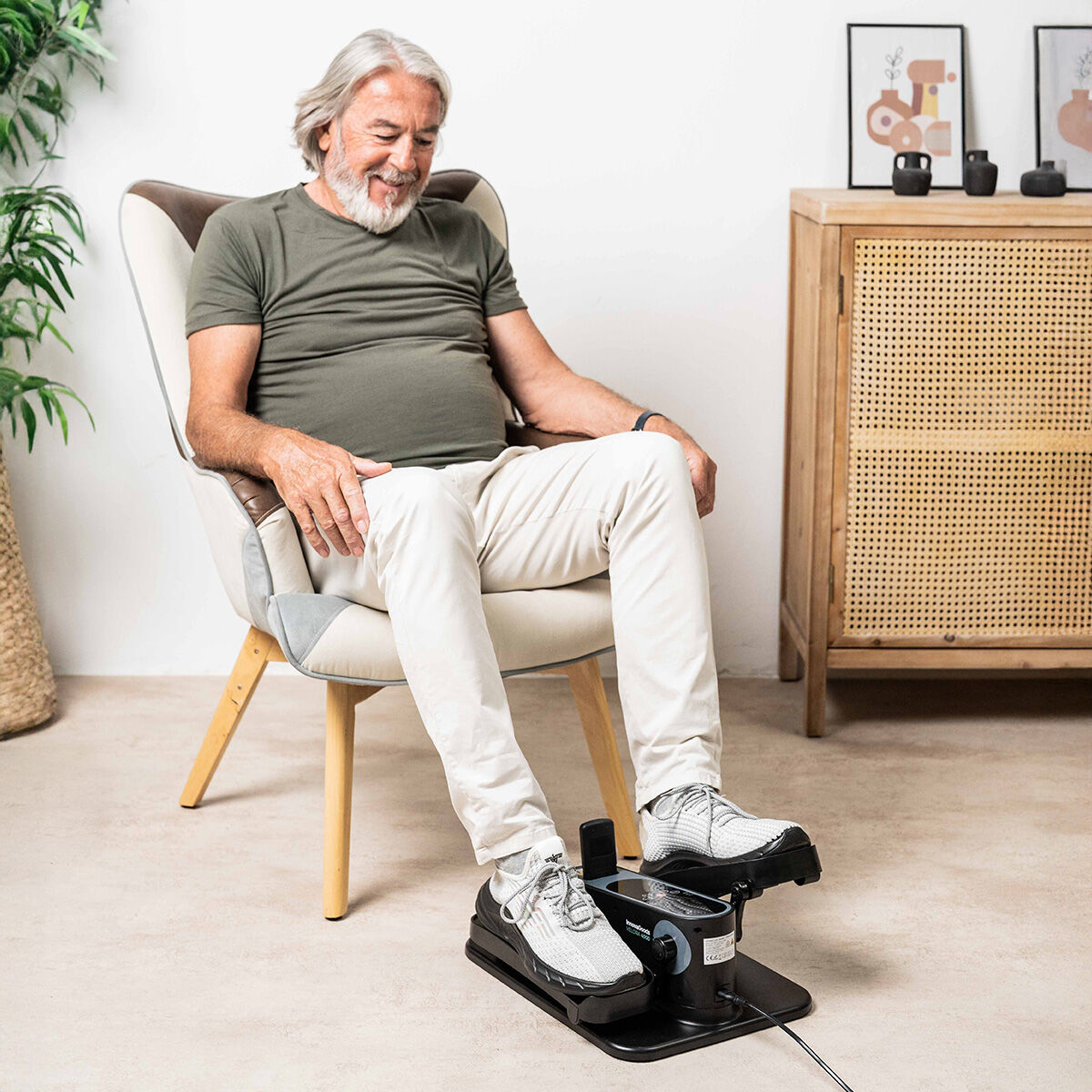 Innovagoods Mini Elektrische Crosstrainer Met Afstandsbediening Velora 4000 Innovagoods